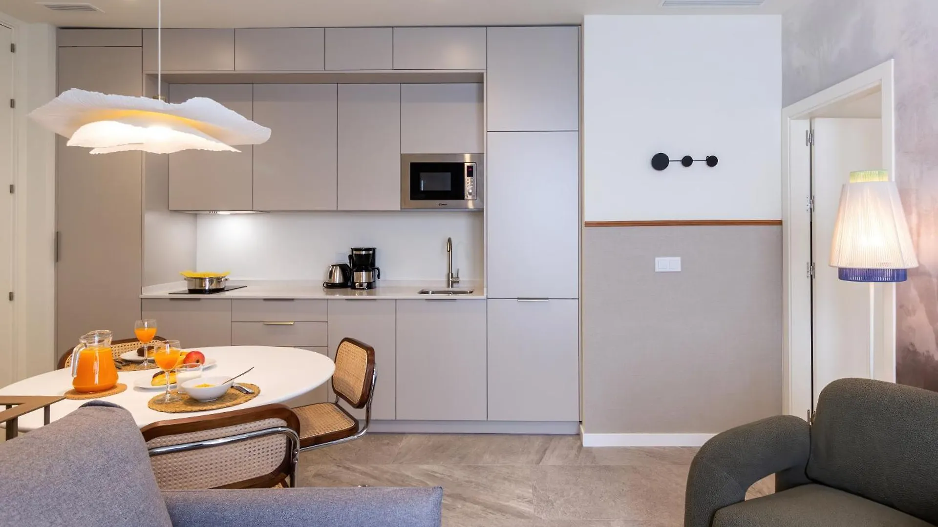 Feelathome O'Donnell Apartments Sevilla 0*,